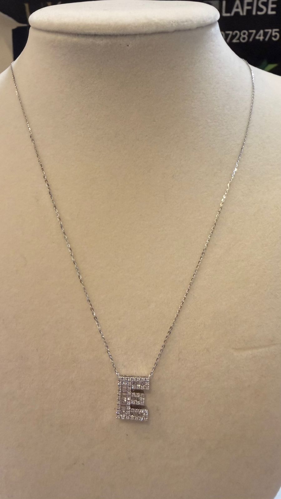 CADENA DIAMANTE LETRA E 18K